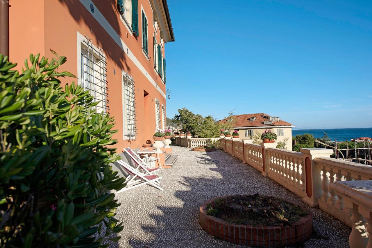 Trilocale In Villa Vista Mare Apt 3 Varazze Exterior photo