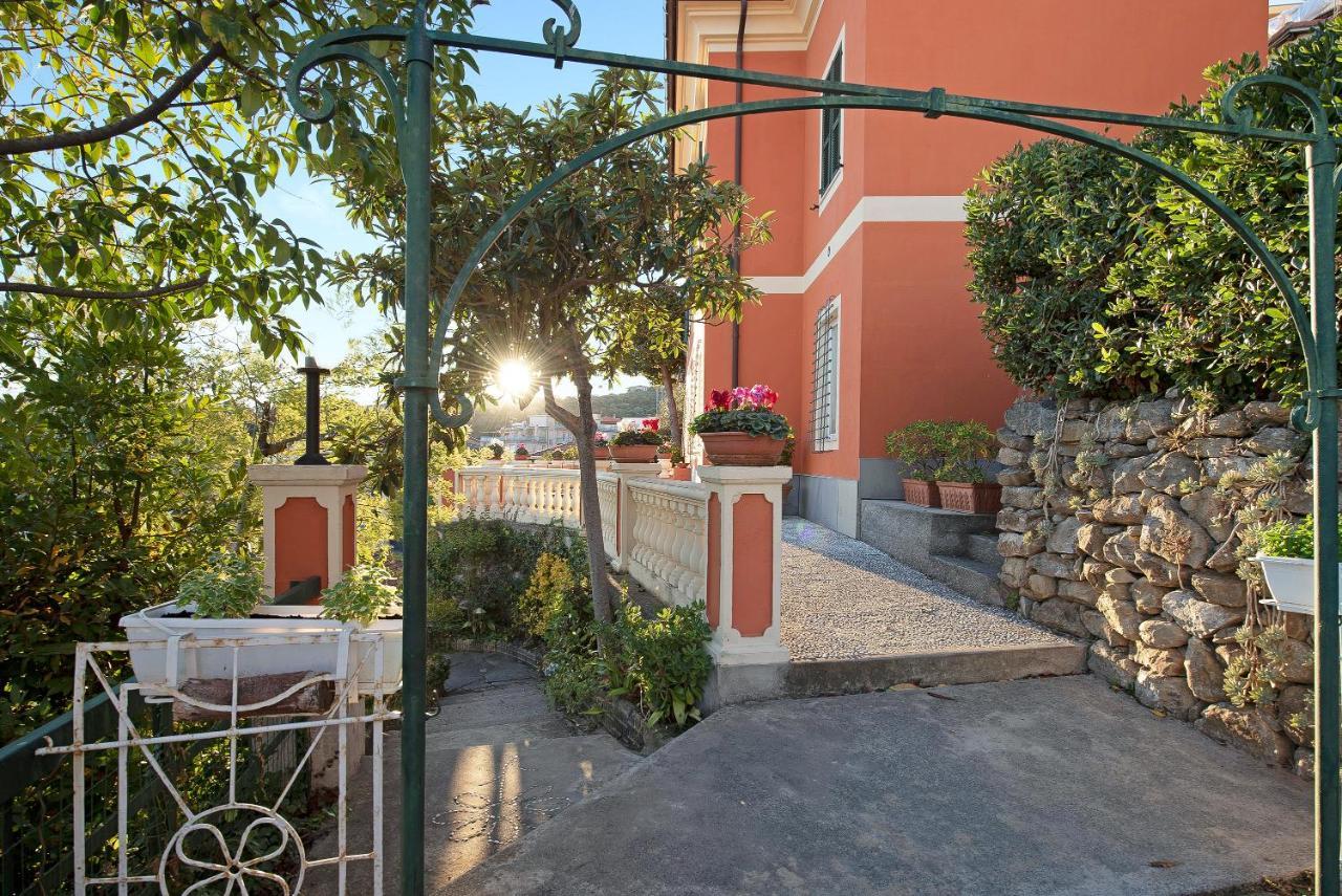 Trilocale In Villa Vista Mare Apt 3 Varazze Exterior photo